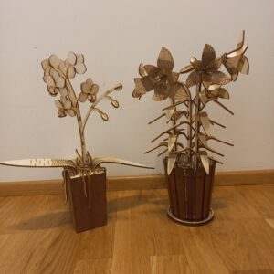 Blumen aus Holz